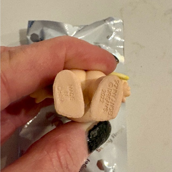 Sonny Angel Bug’s World Series Blind Box Mini Figure Hippers Sealed ONLY 1 LEFT! - Picture 10 of 10